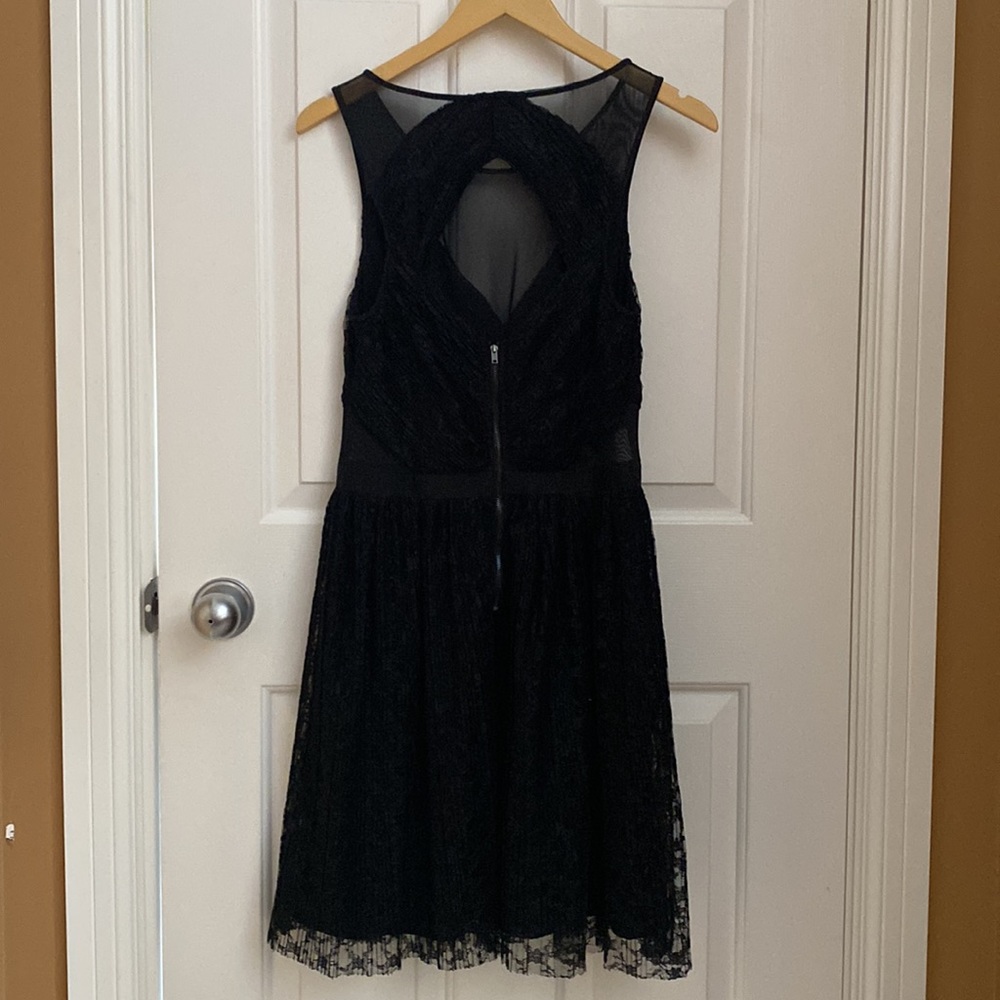 GUESS BLACK DRESS - Picture 4 of 4